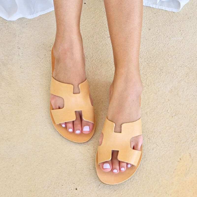 Hania Slide in Caramel