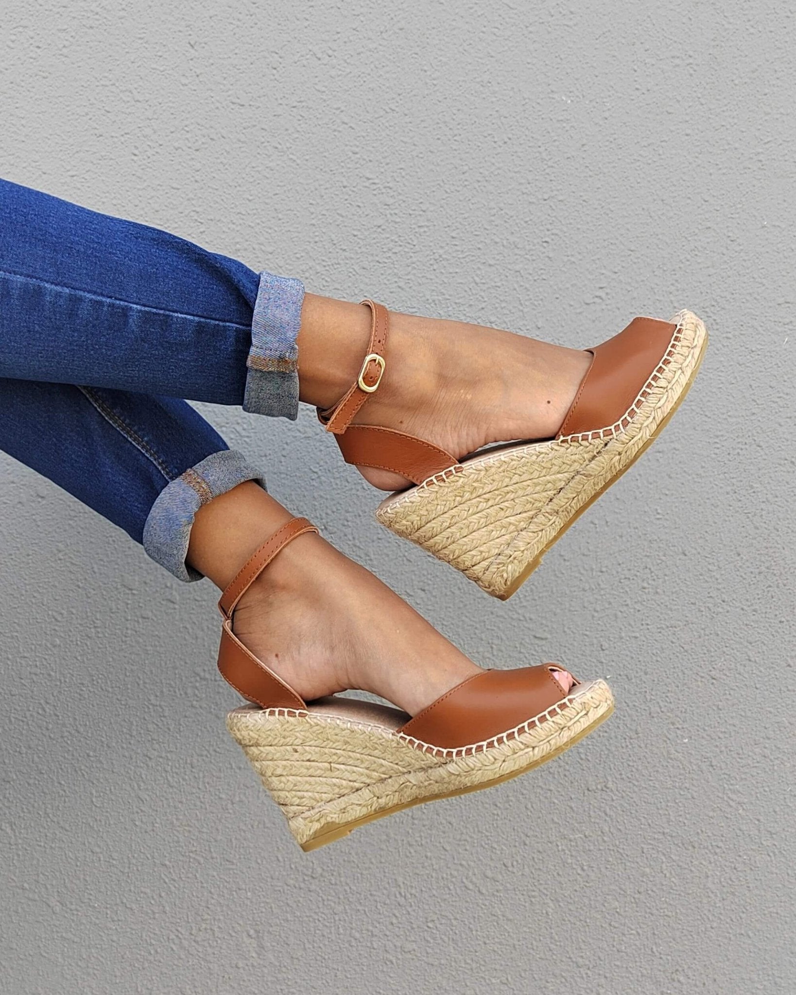 Peep Toe Wedge in Tan